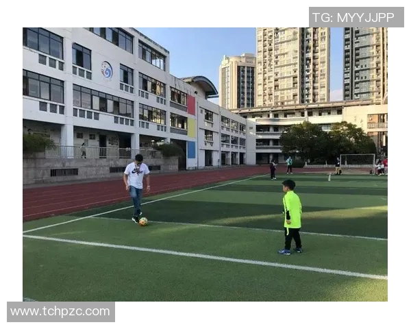 衢州小学生足球比赛精彩直播全程回顾与精彩瞬间分享