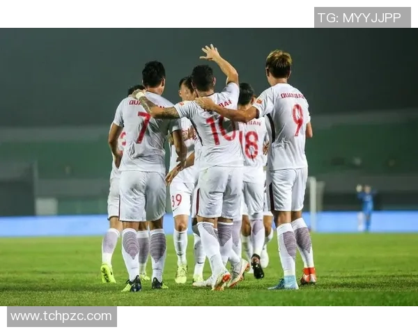 全北现代与天津足球队精彩对决直播全程回顾与分析